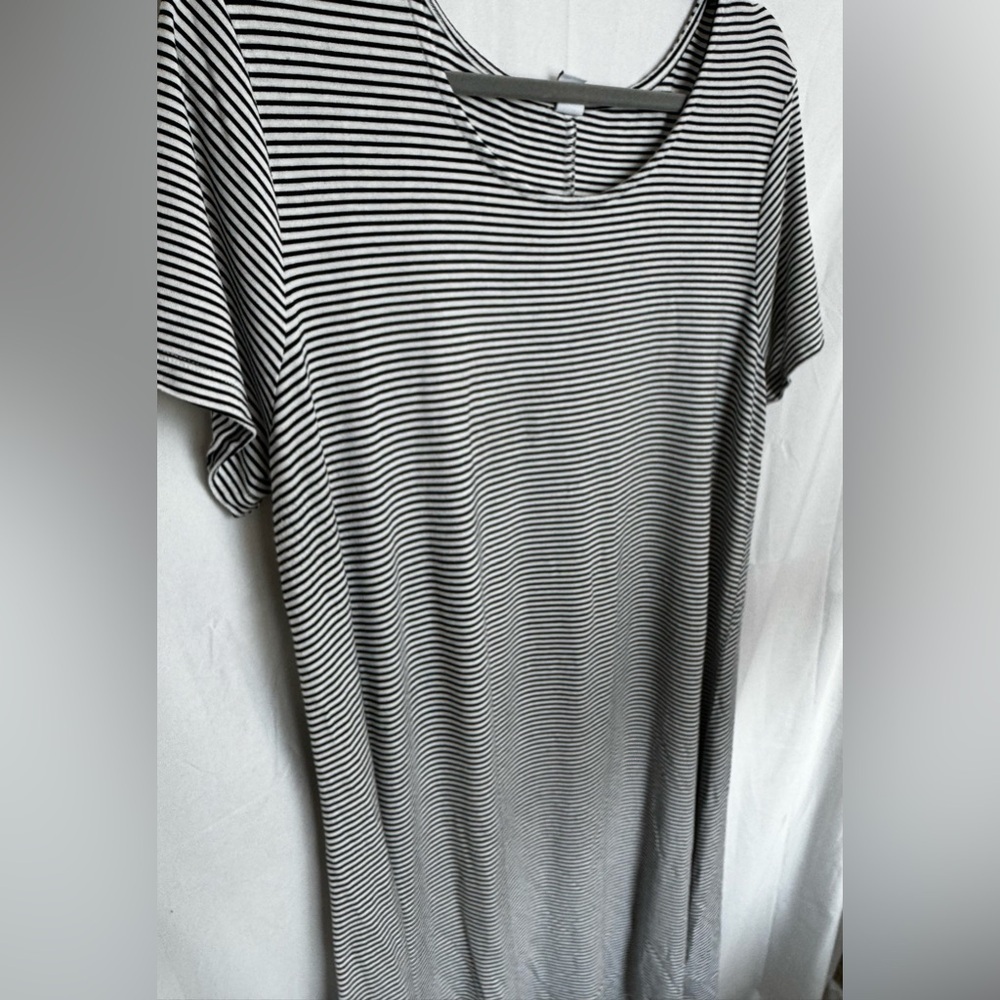 Old Navy Women’s TALL Black/White Striped Dress Size XL TALL - Picture 3 of 9